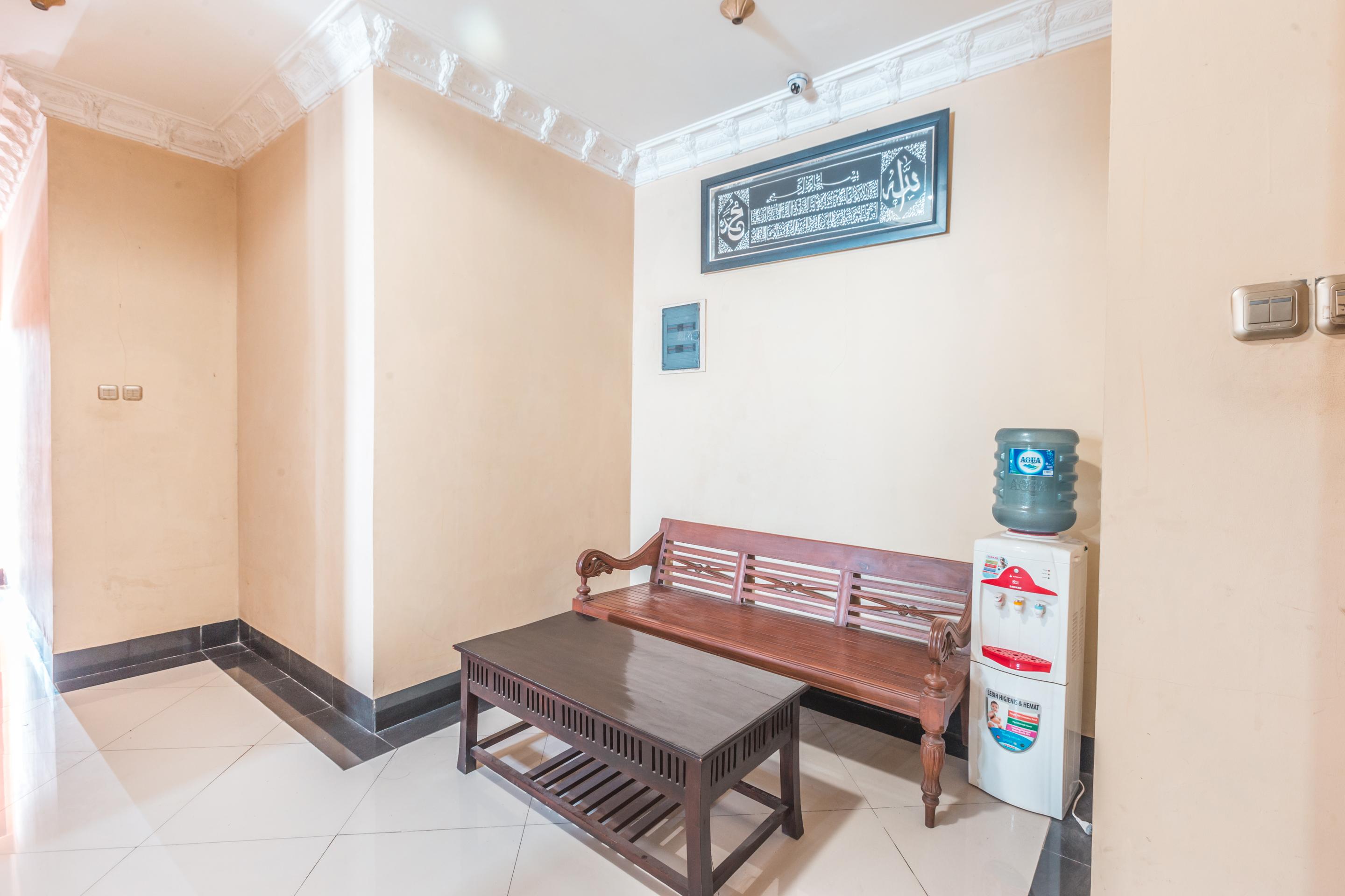 OYO 1640 Fallinda Hotel Bogor Exterior foto